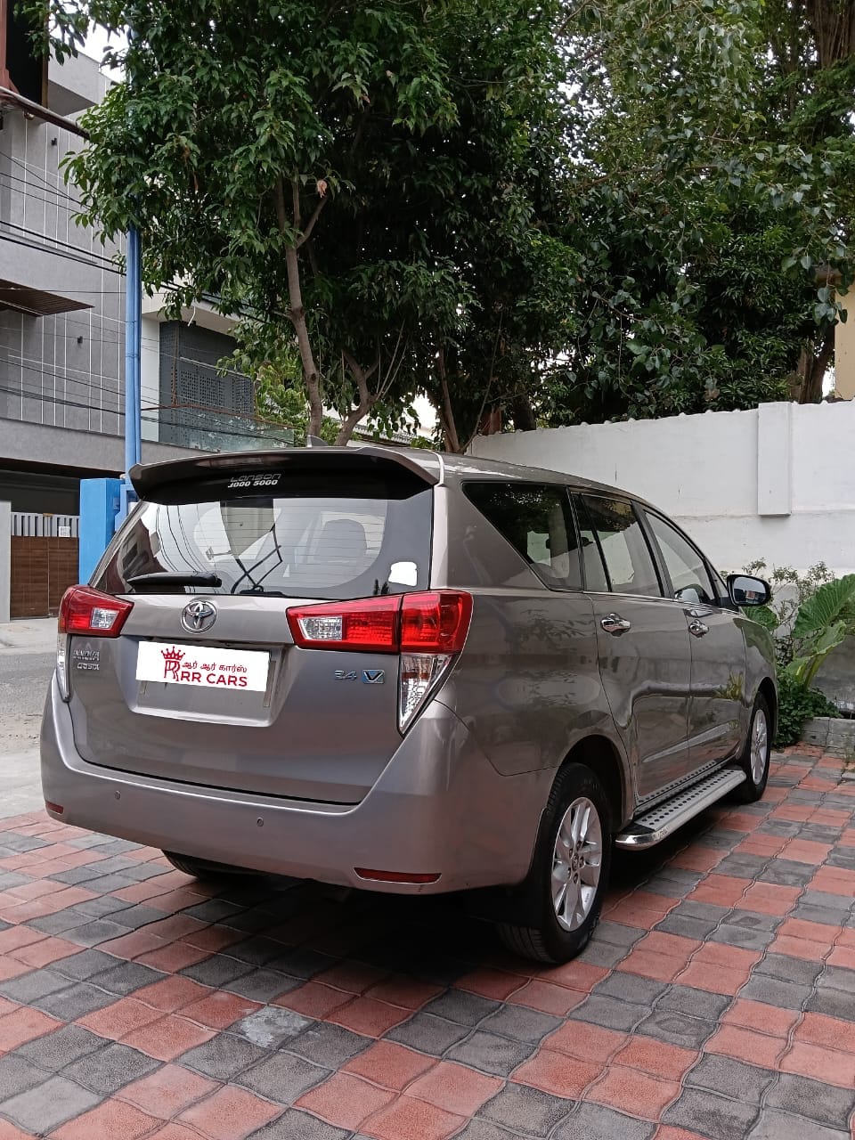Toyota Innova Crysta - Image 2